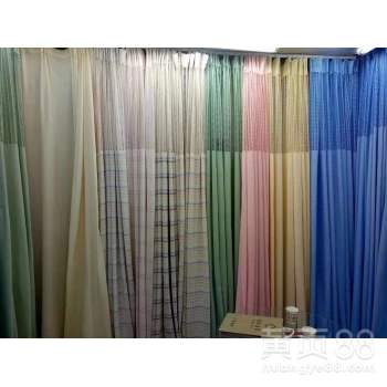 醫用隔簾在醫療環境中的重要性及鑫凱茂的專業制造